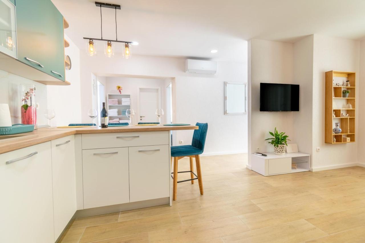 City Apartment 4 & 6 Makarska Bagian luar foto