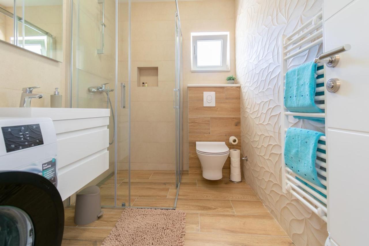 City Apartment 4 & 6 Makarska Bagian luar foto