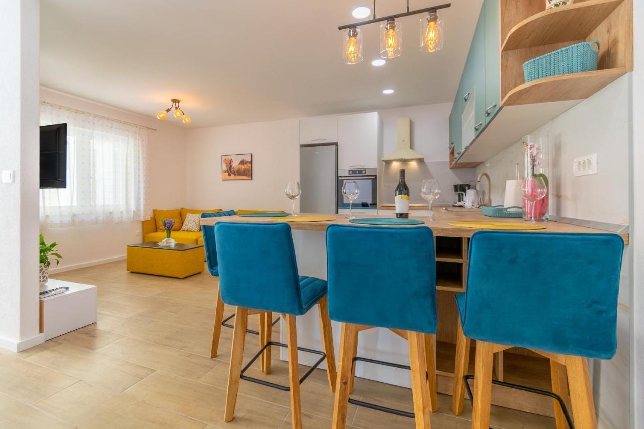 City Apartment 4 & 6 Makarska Bagian luar foto