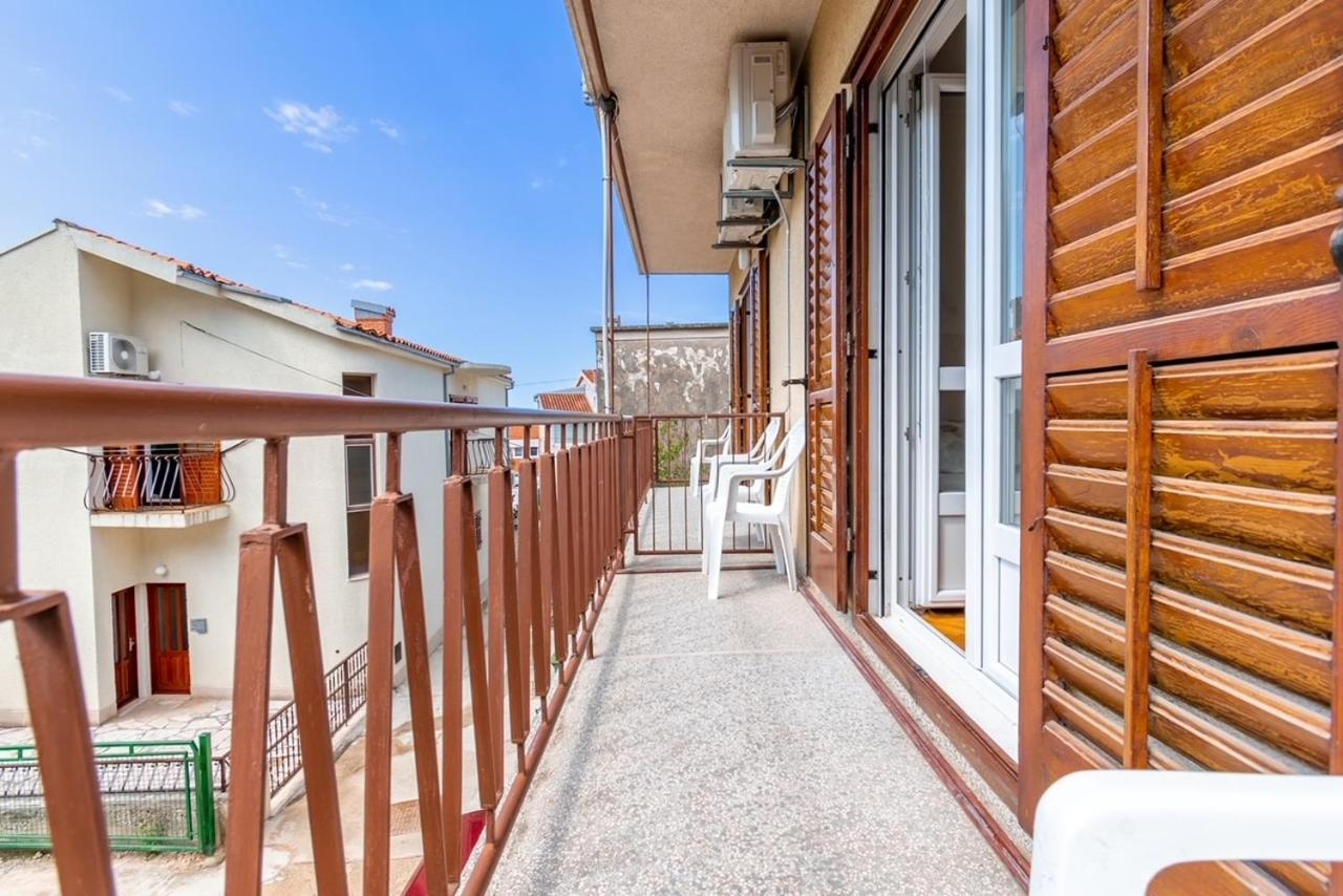City Apartment 4 & 6 Makarska Bagian luar foto